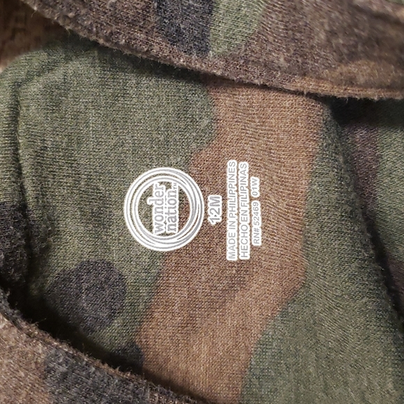 Baby camo overalls 12 M - Picture 2 of 3